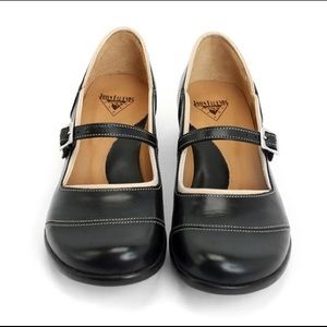 John Fluevog Fellowships Sandra Sz 8